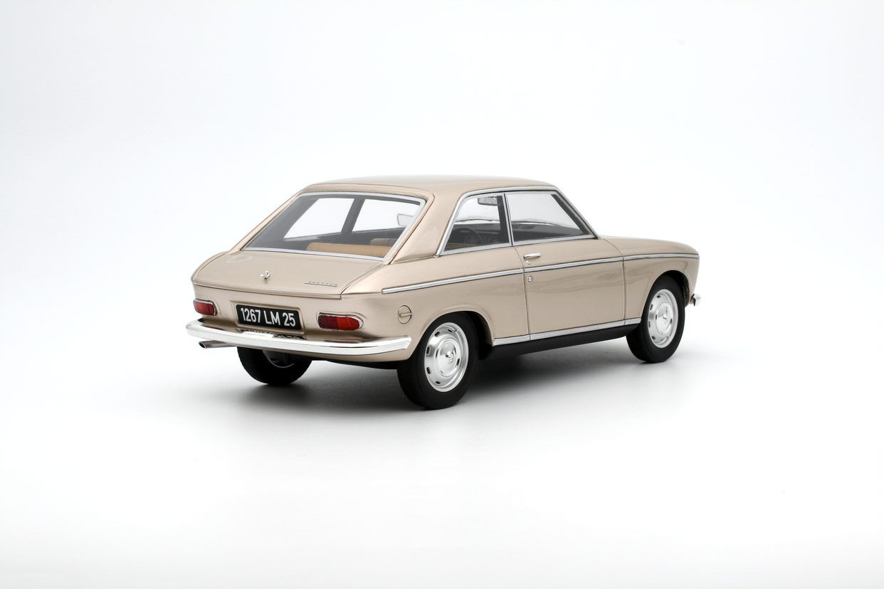 Peugeot 204 Coupe Beige 1965 OT1024 1:18 Otto Models