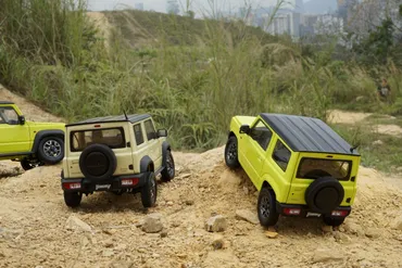 SUZUKI JIMNY JB74 Jungle Green 1:18 BM Creations 