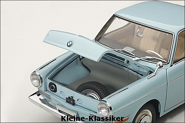 BMW 700 SPORT COUPE Ceramicblau 1:18 Autoart