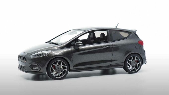 Ford Fiesta ST 2020 Magnetic Grey DNA000094  1:18  DNA Collectibles 
