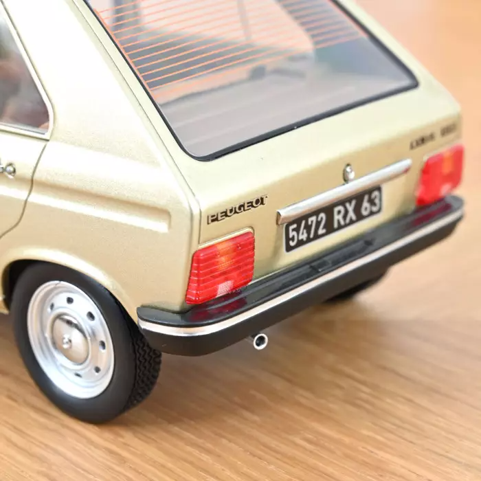 Peugeot 104 GR 1981 metallic Beige 1:18 Norev