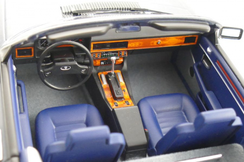 Jaguar XJ-S Cabriolet 1988 blau met. 1:18 Norev