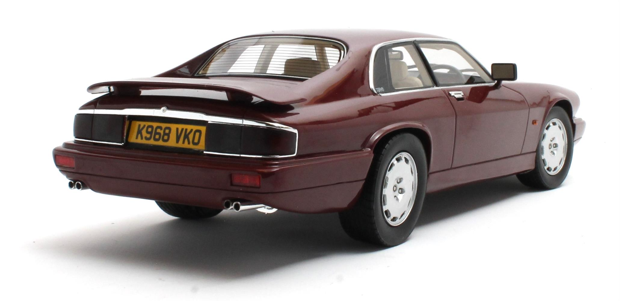 Jaguar XJR-S 1993 red metallic 1:18 Cult Scale Models 
