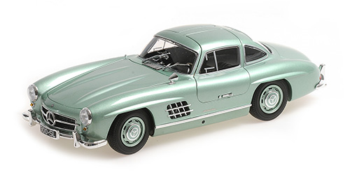 MERCEDES BENZ 300 SL (W198) 1955 LIGHT GREEN METALLIC 1:18 Minichamps