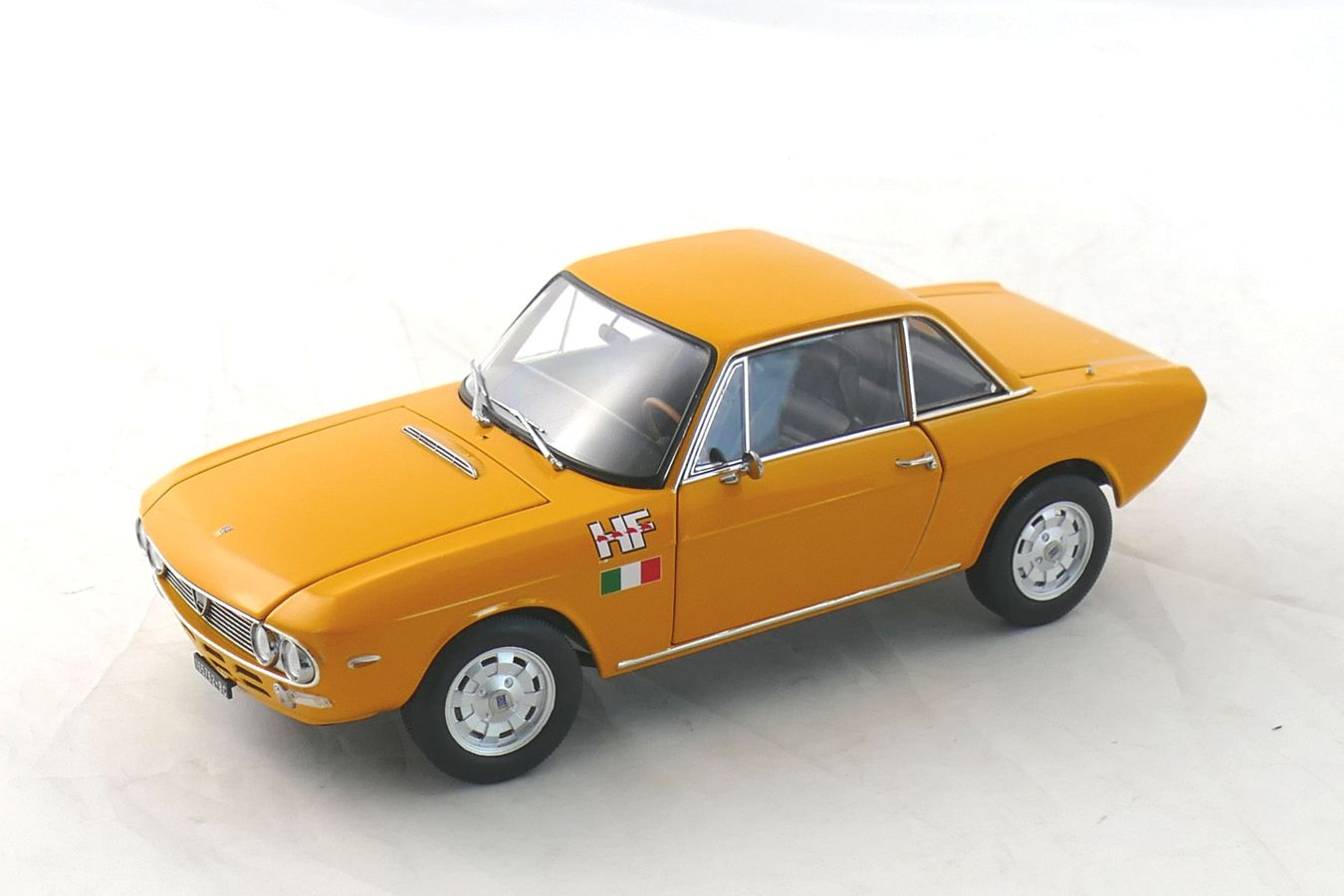 Lancia Fulvia 1600 HF 1971 orange 1:18 Norev 