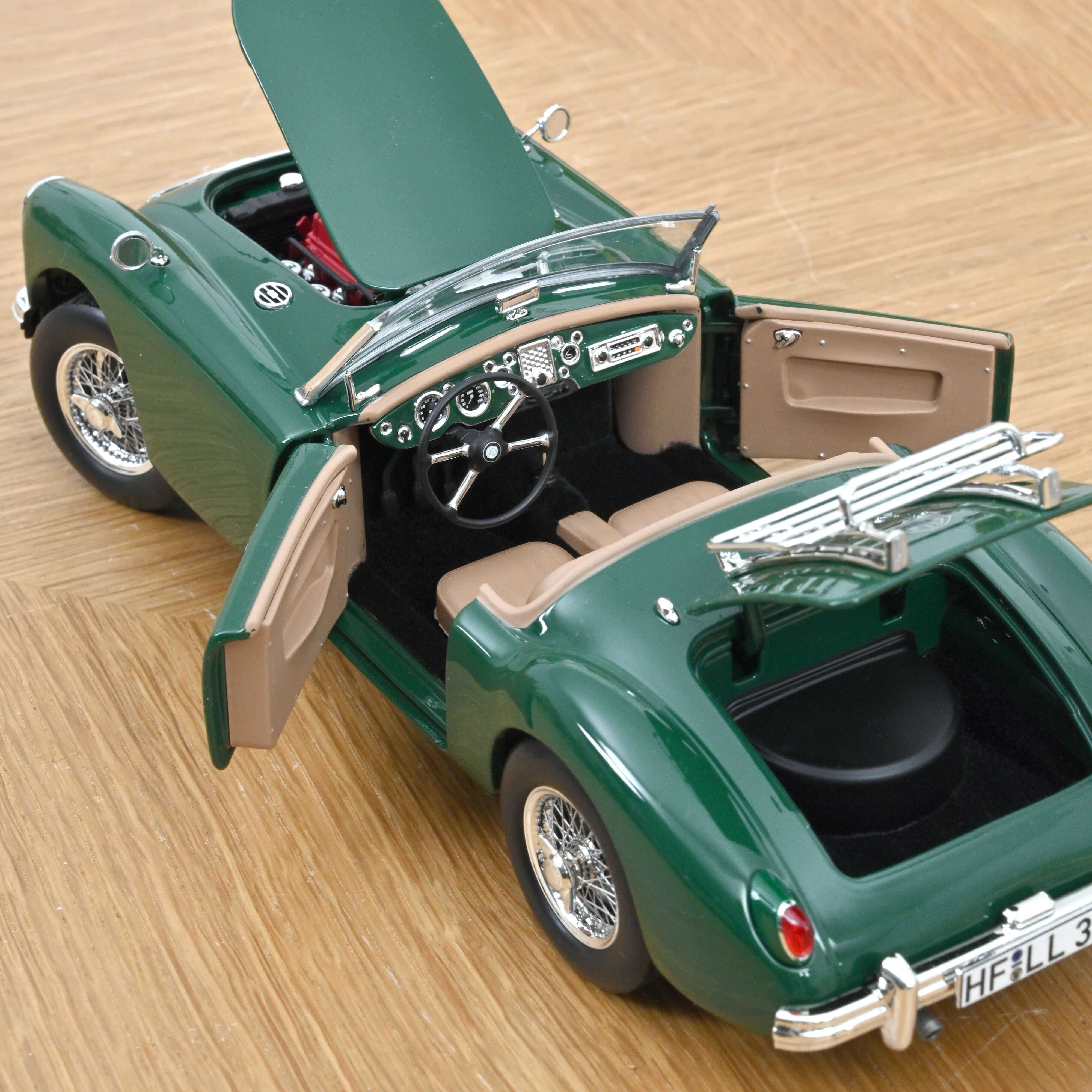 MGA 1955 British Racing Greenr 1:18 Norev