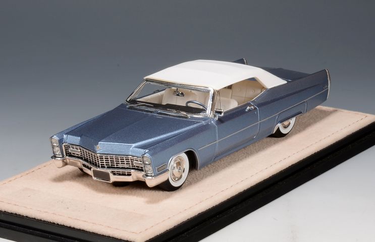 Cadillac de Ville Convertible Closed - Marina Blue Metallic 1967 STM67702  1:43  GLM Stamp Models
