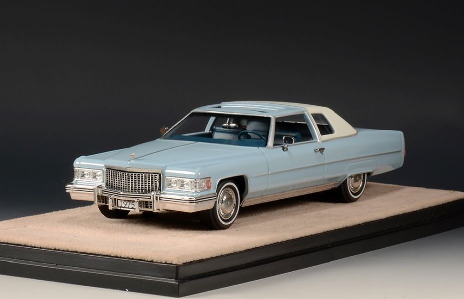 Cadillac Coupe Deville - Firethorne Jennifer Blue 1975 STM75602  1:43 Stamp Models GLM 