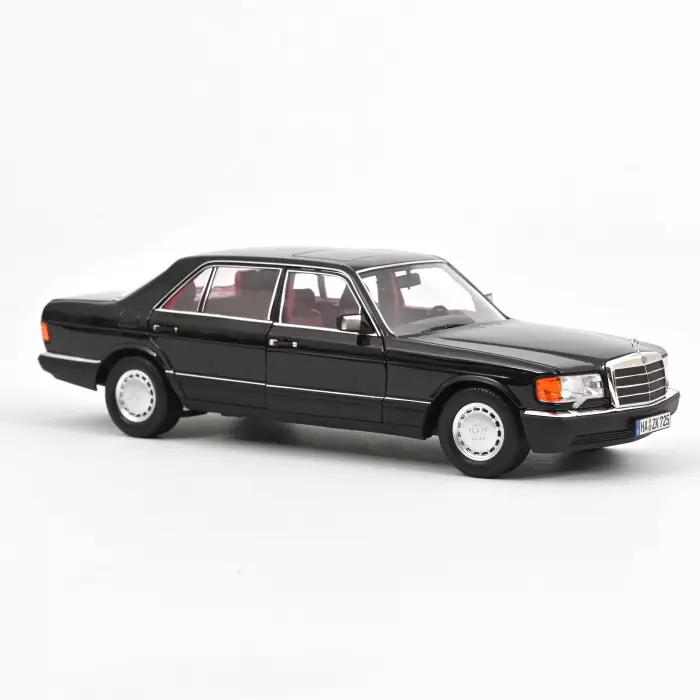 Mercedes Benz 560 SEL 1991 Schwarz  1:18 Norev