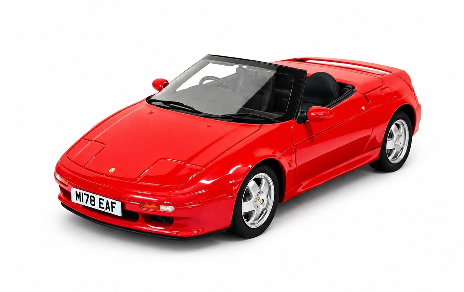 Lotus Elan M100 calypso red 89-95 1:18 Cult Scale