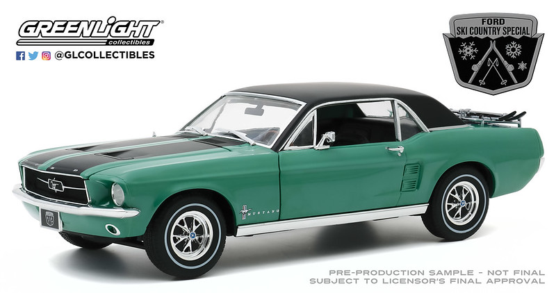 Ford Mustang Ski Country Special Loveland Green 13575 1:18 Greenlight
