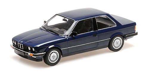 BMW 323i E30 1982 blau 1:18 Minichamps