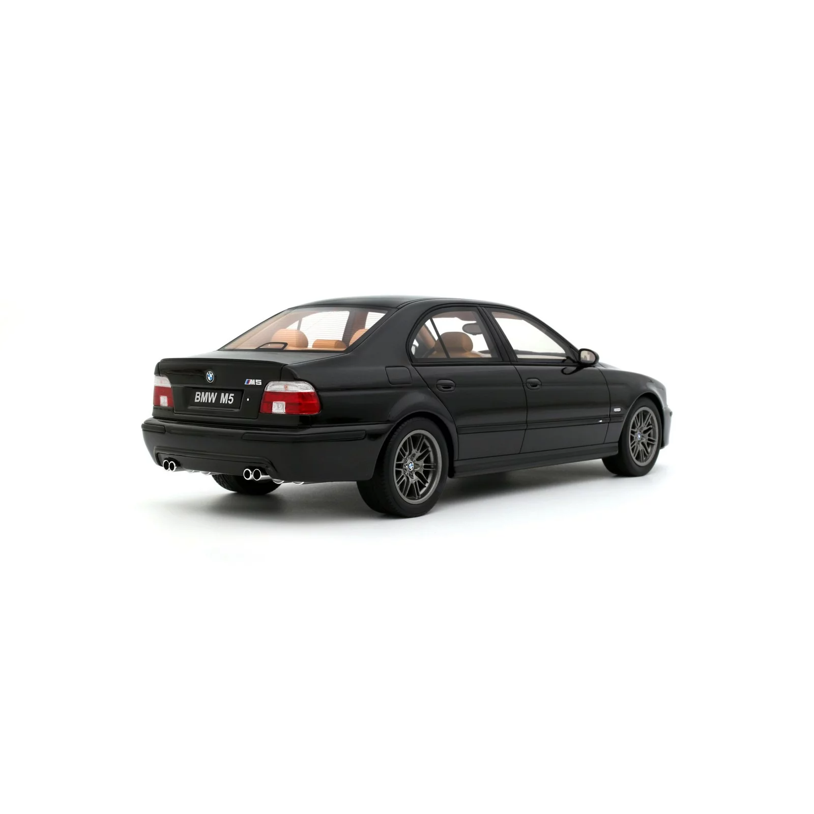 BMW E39 M5 Black Saphire Metallic 475 2000  OT1338 1:18 Otto Models