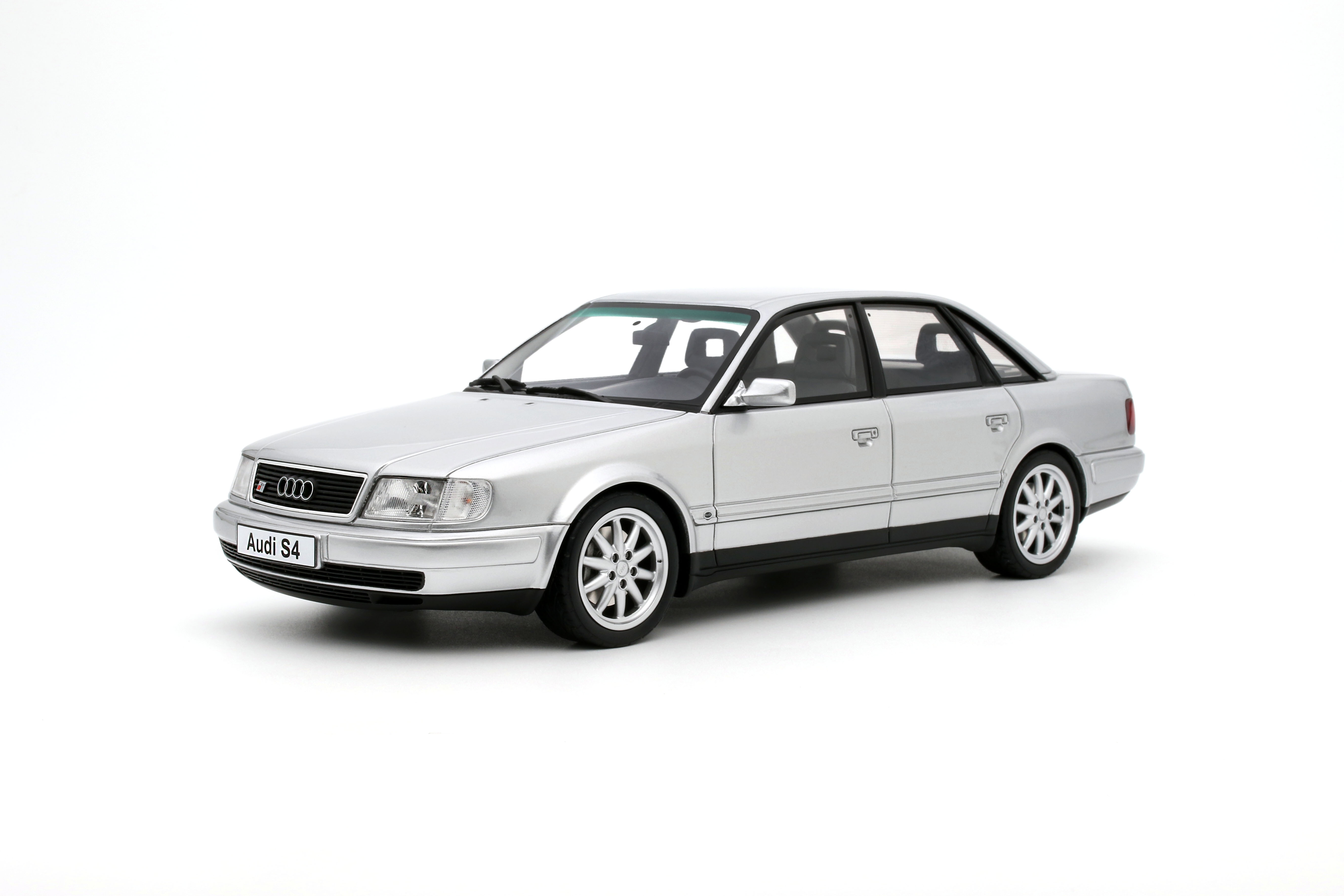 Audi S4 (C4) 4.2 V8 Crystal Silver C6 1993 Ot464 1:18 Otto Models