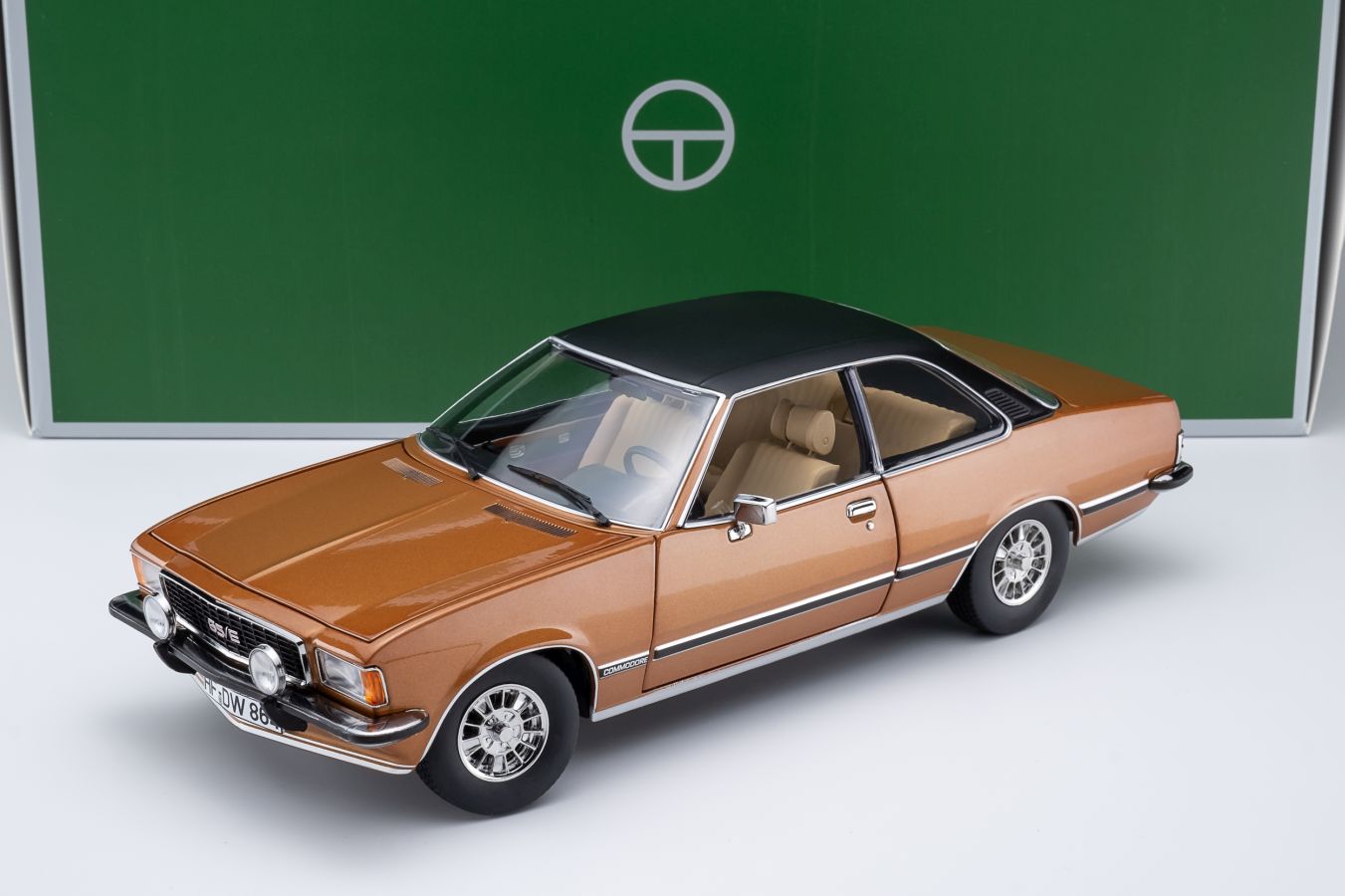 Opel Commodore B GS/E Coupé 1975 braun 1:18 Touring Modelcars