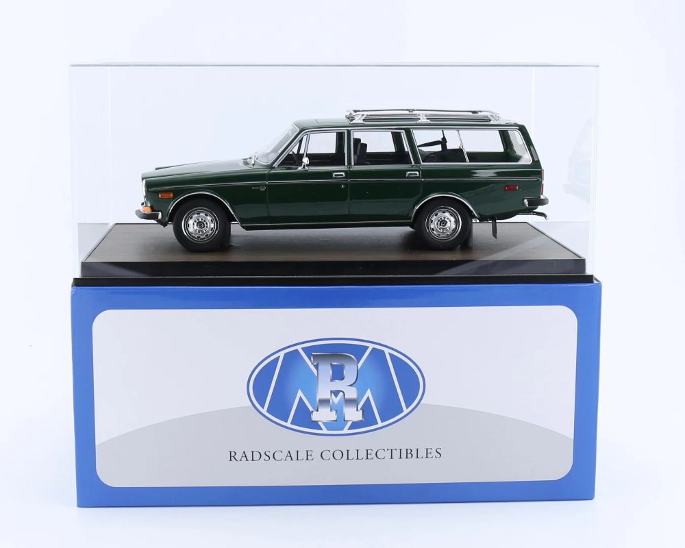 Volvo 165 Station Wagon - dark red RM-0005 1:18  Radscale Collection / DNA 