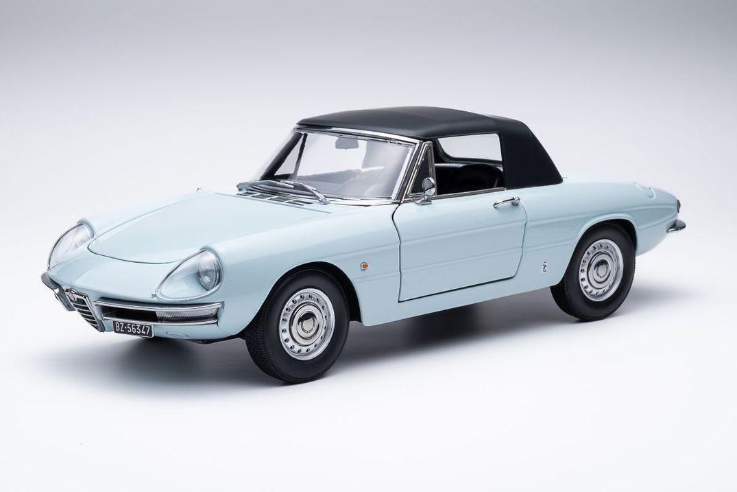 Alfa Romeo 1600 Duetto Spider 1966 blu celeste AR513 1:18 Touring Modelcars Alfa Romeo 1600 Duetto Spider 1966 blu celeste AR513 1:18 Touring Modelcars