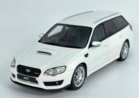 Subaru Legacy Touring Wagon STI (2007) - satin white DNA0002110  1:18  DNA Collectibles 