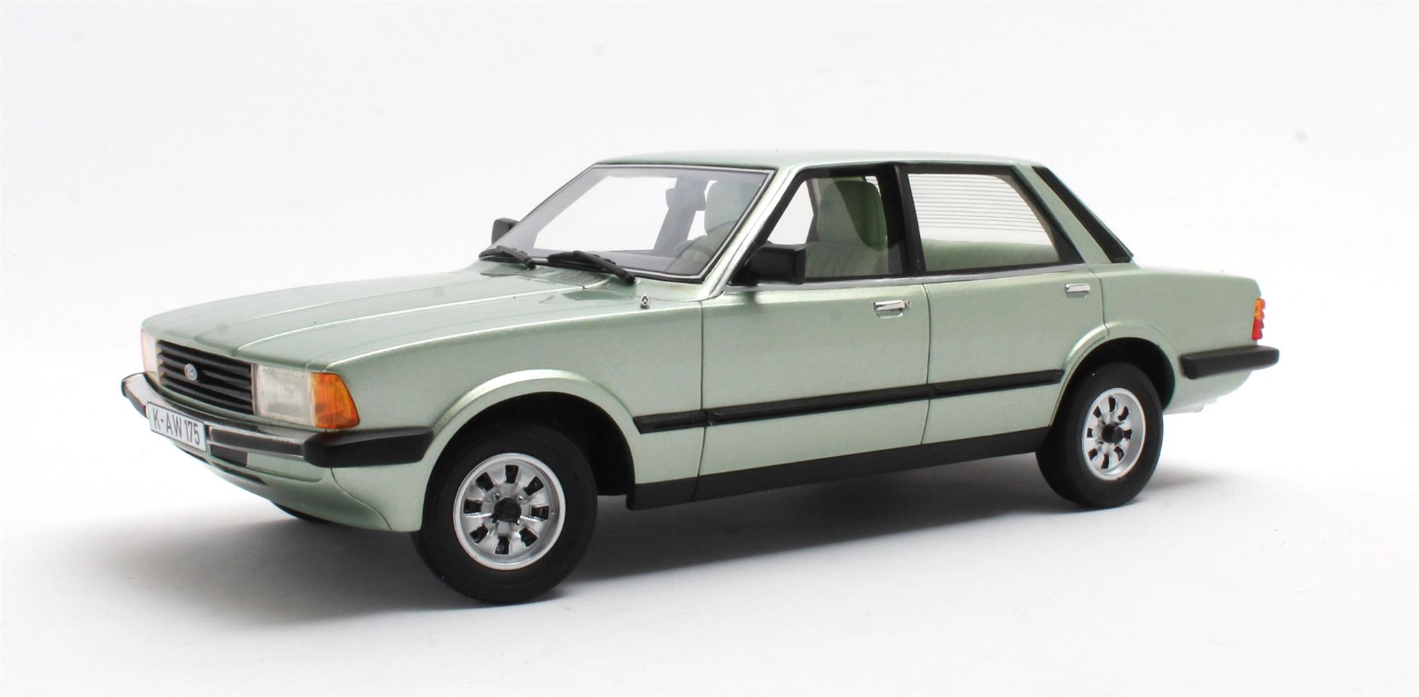 Ford Taunus TC4 green metallic 1980 1:18 Cult Scale Models 