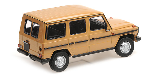 MERCEDES-BENZ G-MODEL LONG (W460) 1980 IVORY 1:18 Minichamps 