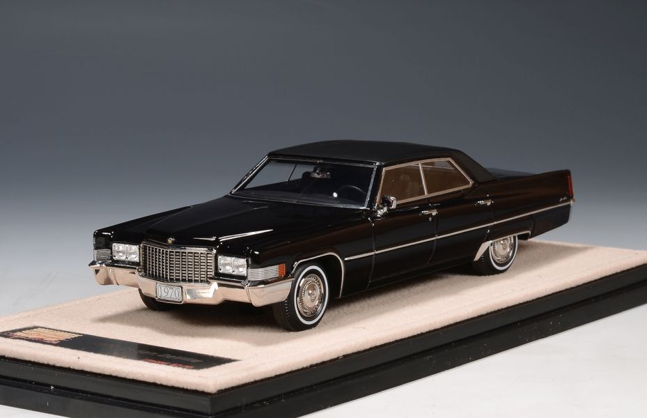 Cadillac Sedan de Ville - black1970 GLM70505  1:43  GLM  