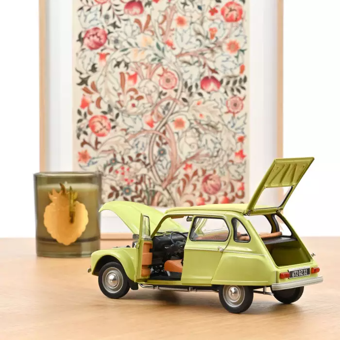 Citroen Dyane 6 1970 Calabre Gelb 1:18 Norev