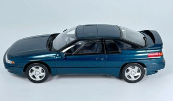 Subaru SVX (1991) - dark green met.  DNA000234   1:18  DNA Collectibles