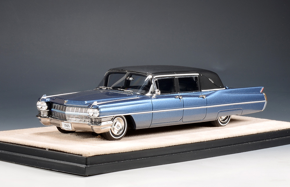 Cadillac Fleetwood Formal Limousine landau top Tahoe Blue met. 1955 STM65101 1:43 GLM Stamp Models-C