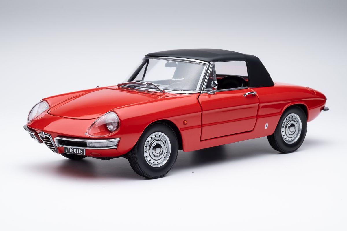Alfa Romeo 1600 Duetto Spider rot 1:18 Touring Modelcars Alfa Romeo 1600 Duetto Spider rot 1:18 Touring Modelcars