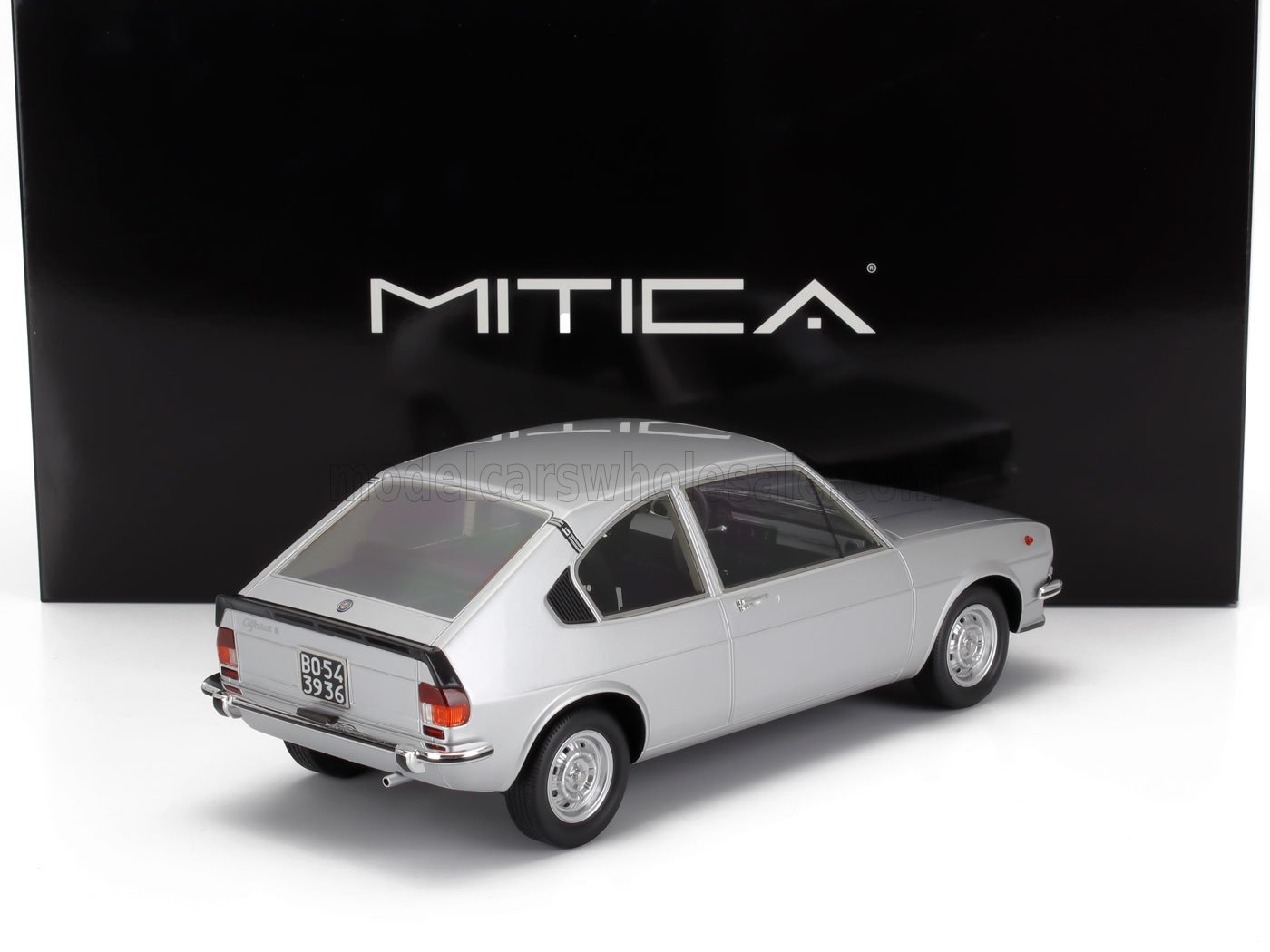 ALFA ROMEO ALFASUD Ti 1-SERIES 1973 SILVER 1:18 Mitica