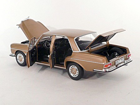 Mercedes Benz 280SE Byzanzgold met. 1968 1:18 Norev