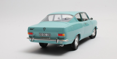 Opel Kadett B Kiemen coupe blau 1966 1:18 Cult Scale Models