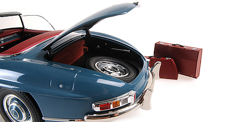MERCEDES-BENZ 300 SL ROADSTER (W198) 1957 BLUE 1:18 Minichamps
