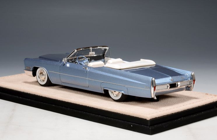 Cadillac de Ville Convertible Open roof - Marina Blue Metallic 1967 STM67701  1:43  GLM Stamp Models