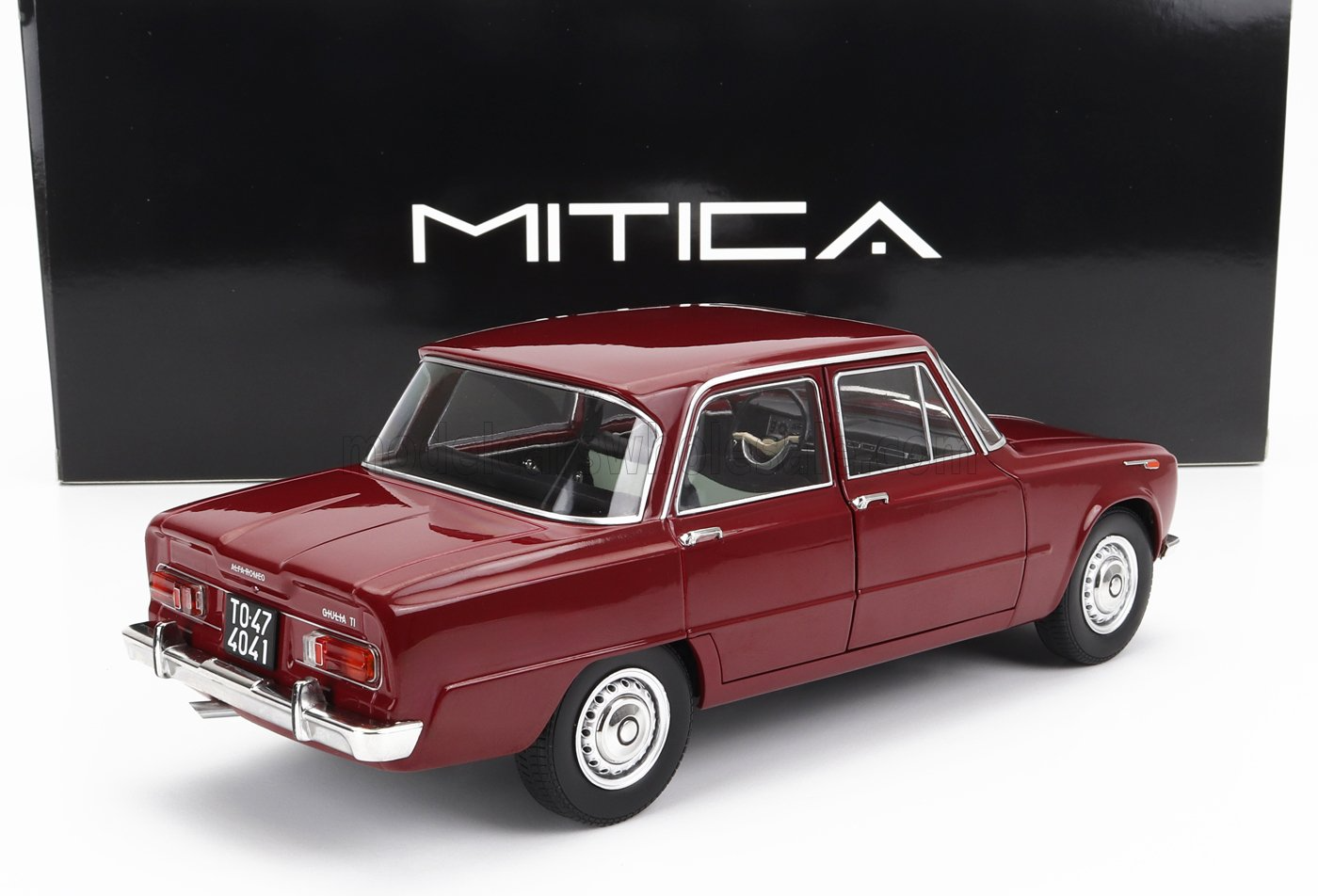 ALFA ROMEO GIULIA 1.6 Ti 1962 Rosso Amaranto Dark Red 1:18 Mitica 