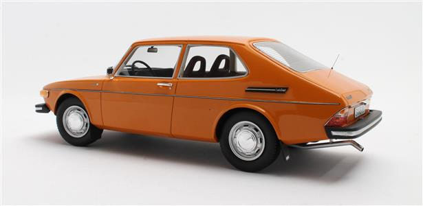 Saab 99 Combi indian yellow 1975 1:18 Cult Scale Models