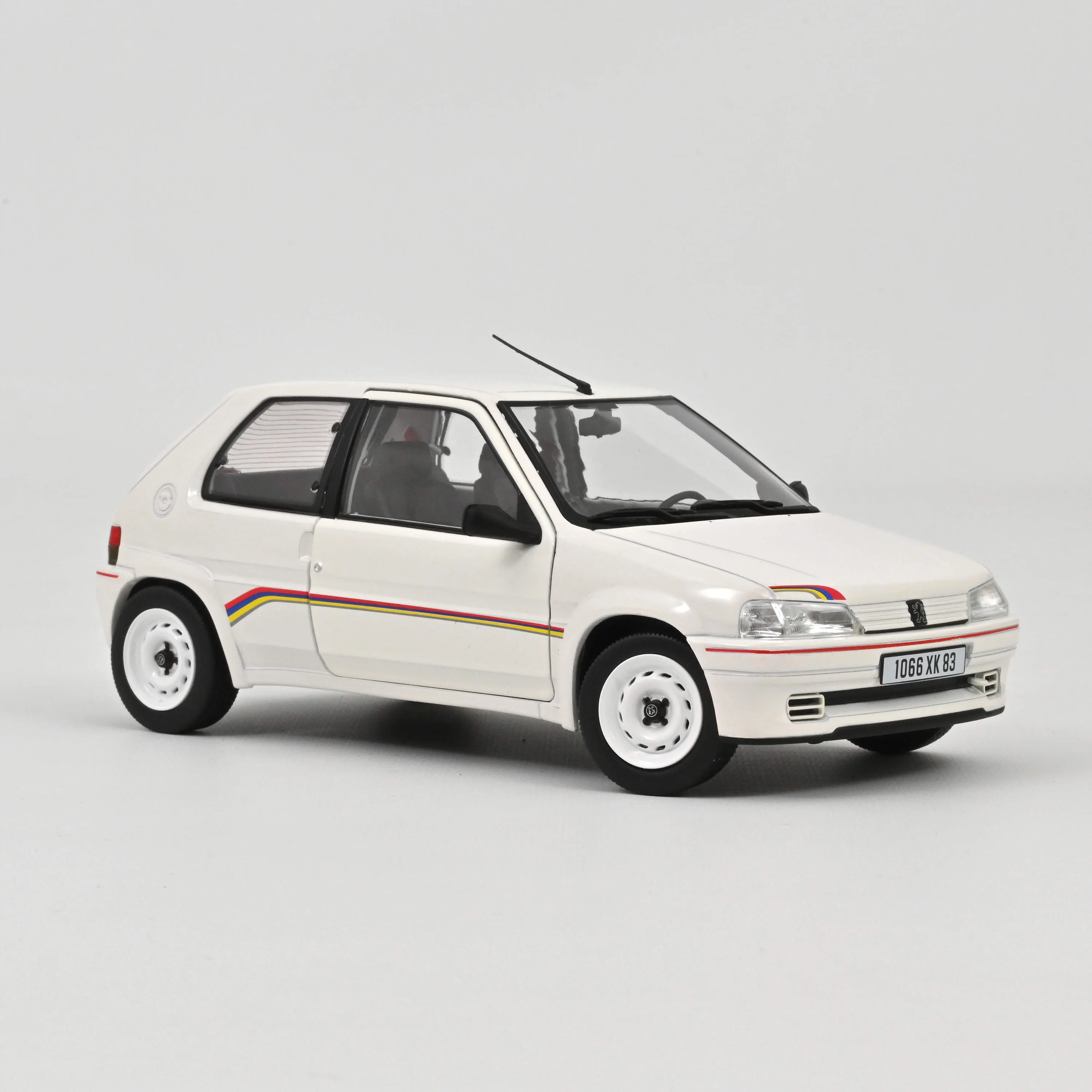 Peugeot 106 Rallye 1.3 Weiss 1:18 Norev 