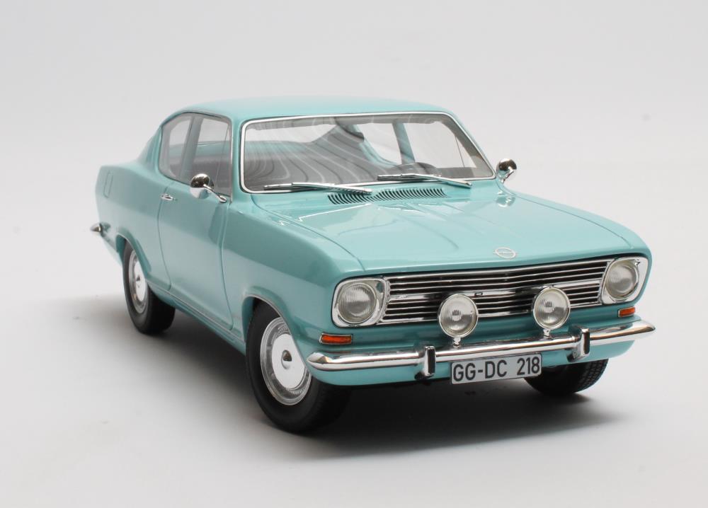 Opel Kadett B Kiemen coupe blau 1966 1:18 Cult Scale Models