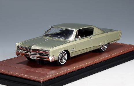 Chrysler 300 1968 green GLM130002 1:43 GLM