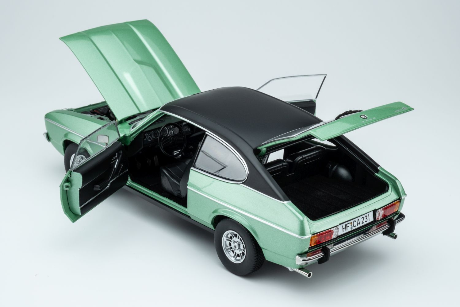 Ford Granda 1:18 Touring Modelcars