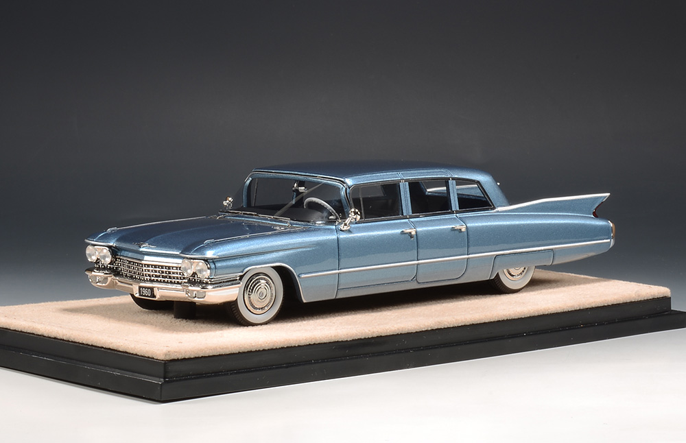 Cadillac Fleetwood 75 Limousine 1960 Hampton Blue Metallic STM60103 1:43 GLM Stamp Models