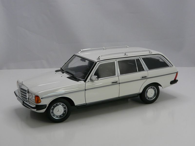 Mercedes S123 230T 1982 - classic white (code 737) 1:18 Norev
