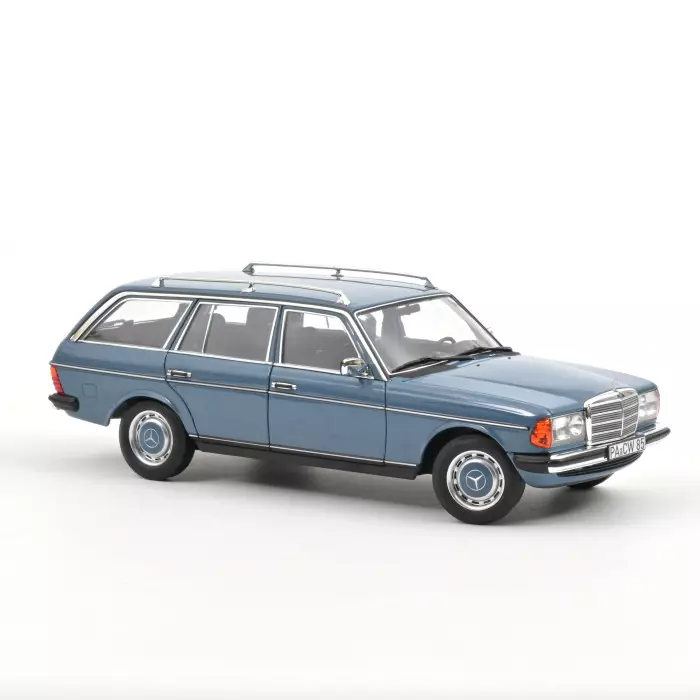 Mercedes Benz 200 T s123 1980 ChinaBlau 1:18 Norev