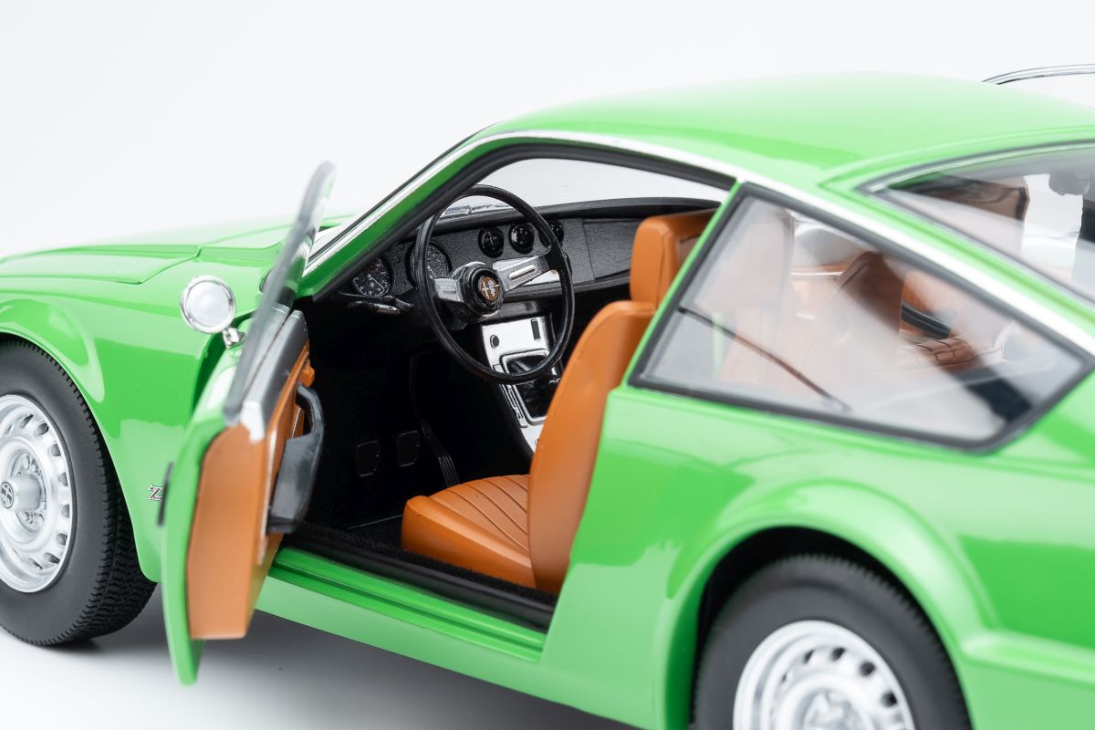 Alfa Romeo Junior Zagato 1969 verde 1:18 Norev