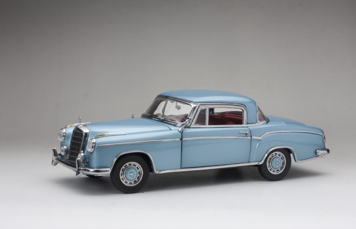 Mercedes Benz 220SE 1958 Hardtop Coupe blau1:18 Sunstar