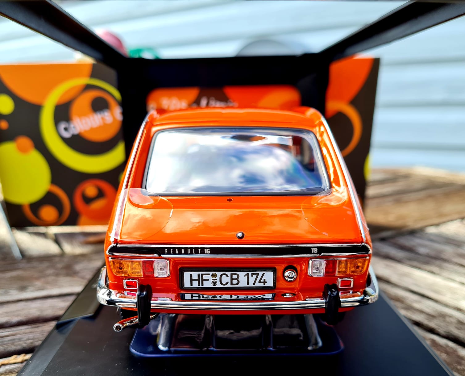Renault 16 2. Series 1971 orange 1:18 Norev Colours of the 70s