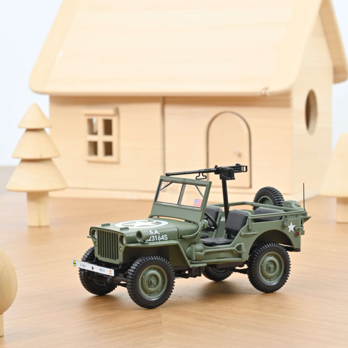 Jeep Army 1944 D-Day1942  1:18 Norev