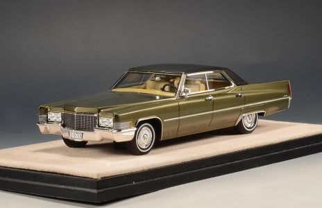 Cadillac Sedan de Ville byzantine gold metallic 1970 STM70503 1:43 GLM Stamp Models