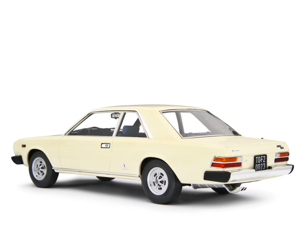 Fiat 130 Coupé 1971 Avorio LM143E 1:18 Laudoracing Model