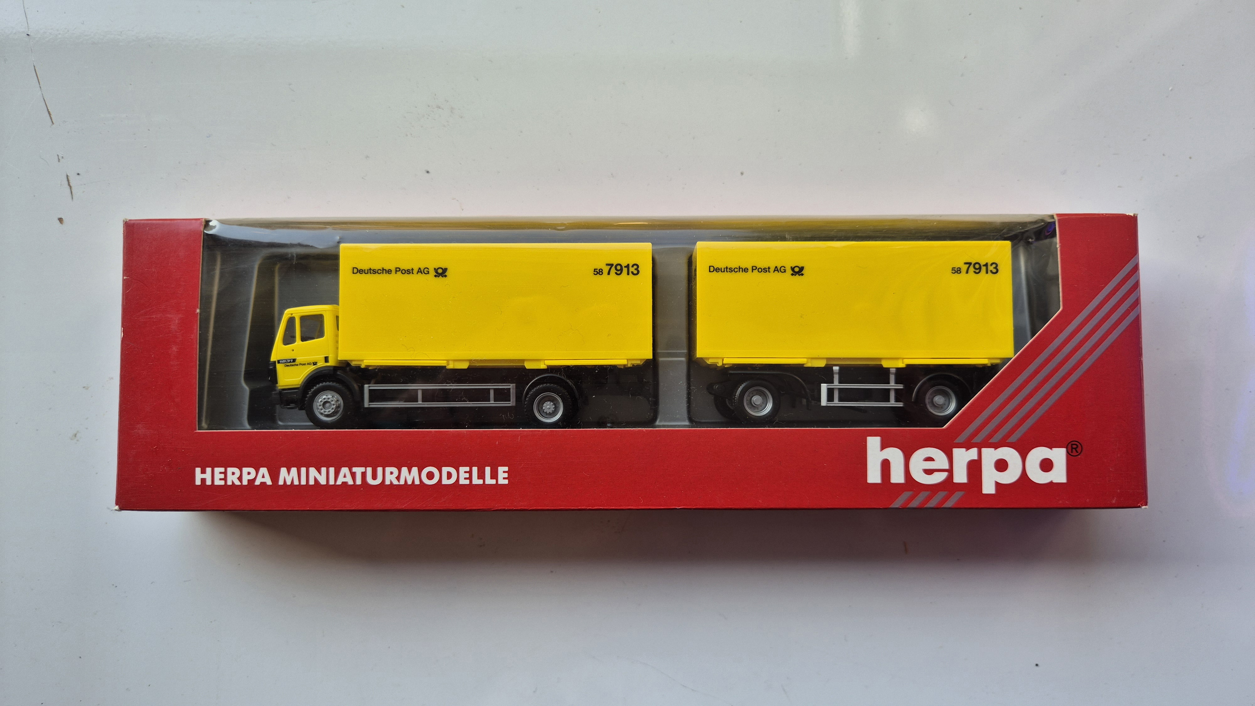 Mercedes Benz Sk 94 Deutsche Post 1:87 Herpa 143202